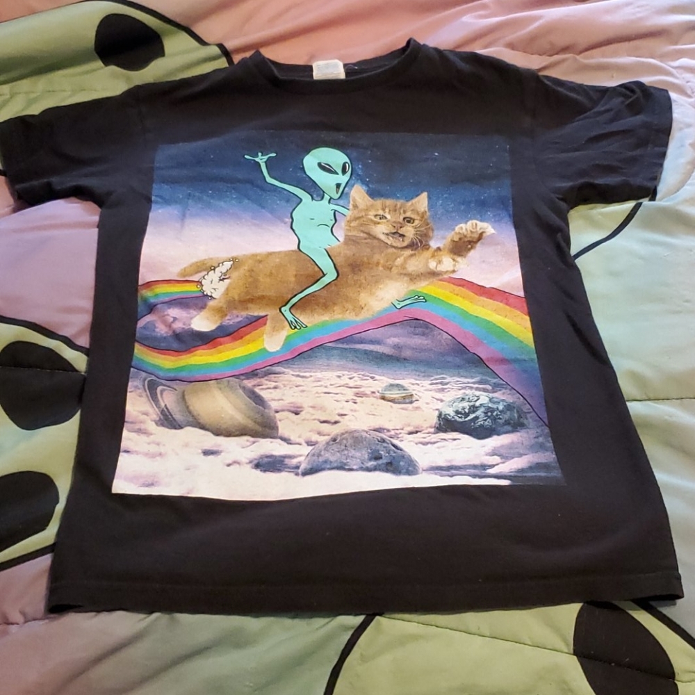 Space alien & cat shirt